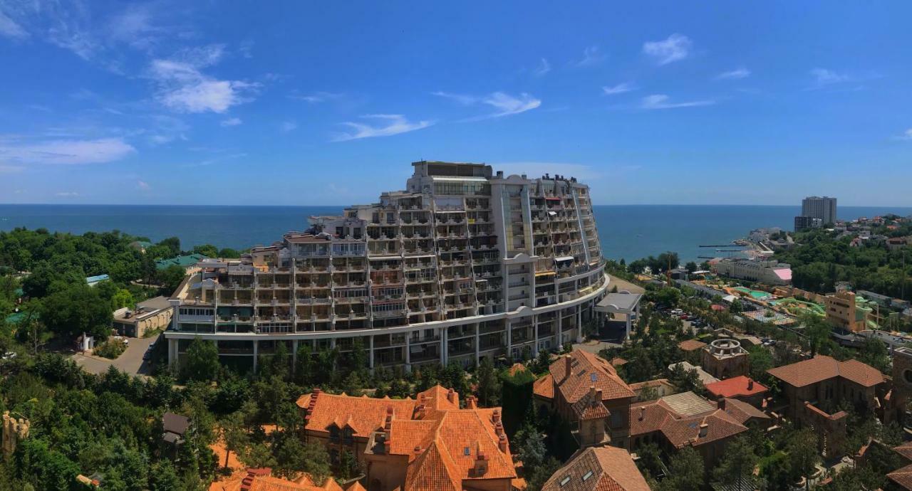 Gagarin Plaza Luxury Sea View Apartments Odessa Buitenkant foto