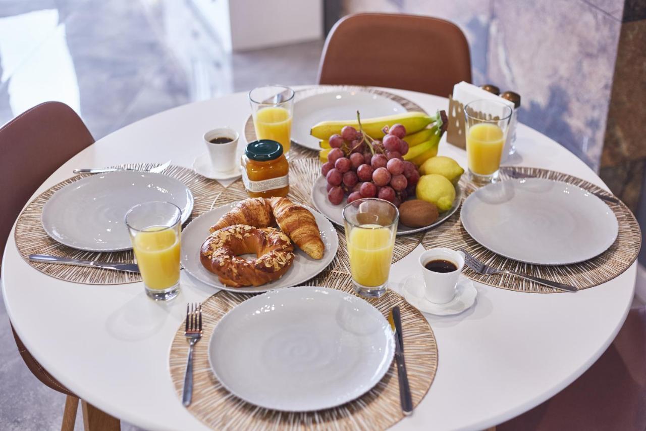 Gagarin Plaza Luxury Sea View Apartments Odessa Buitenkant foto