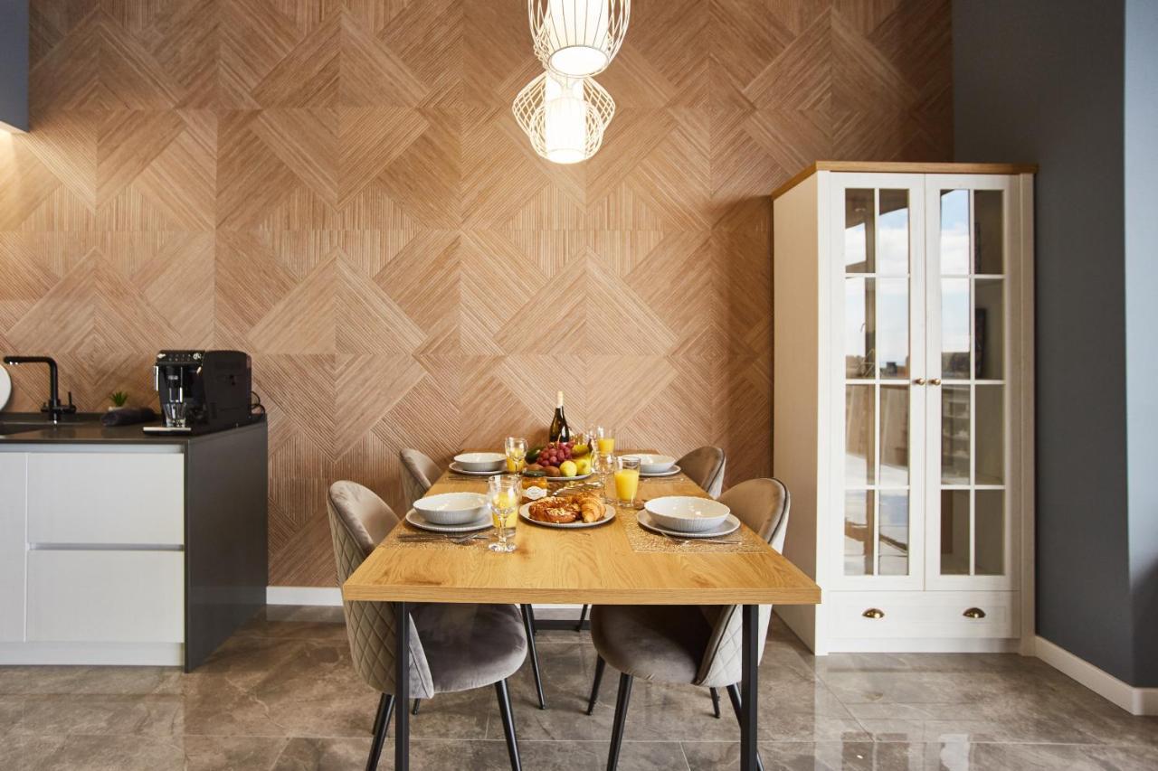 Gagarin Plaza Luxury Sea View Apartments Odessa Buitenkant foto